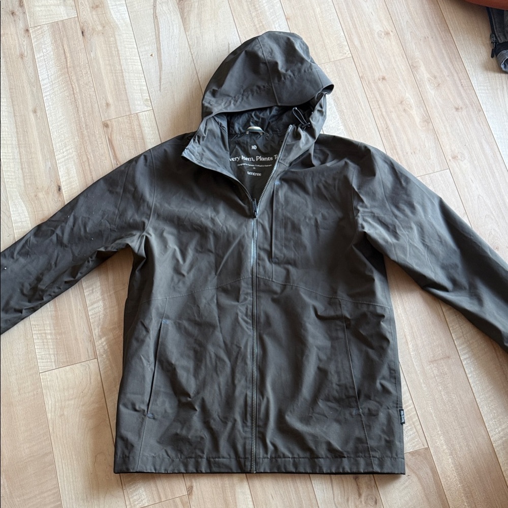 tentree Men's Olive Raincoat